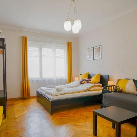 Lonyay Gellert View 2Br Apartment Budapest Luaran gambar